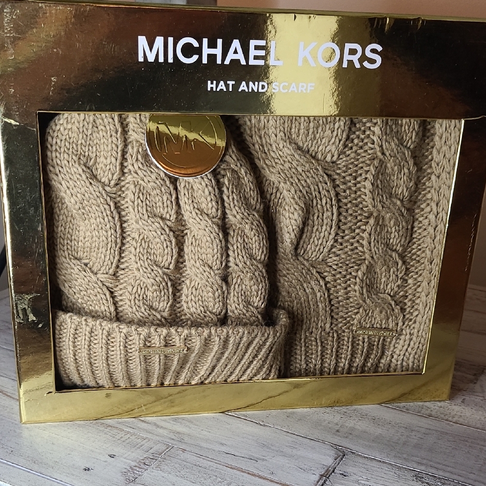 Michael Kors Tan Hat and Scarf Set